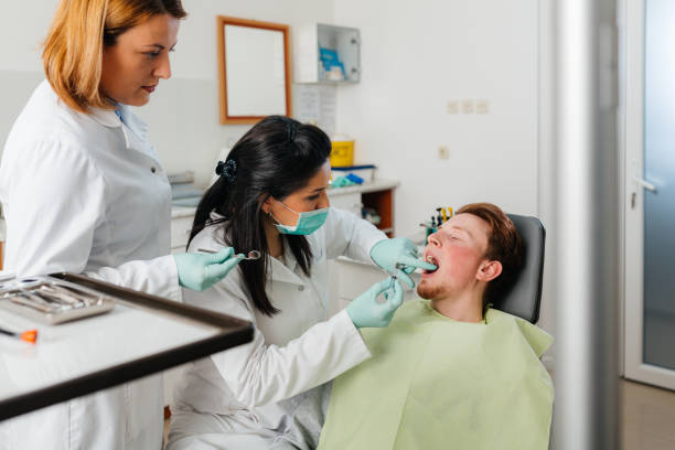 Best Emergency Tooth Extraction in Lawton, MI